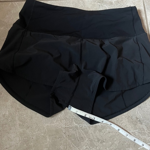 Lululemon Speed Up Short High-Rise *2.5" - Picture 5 of 5